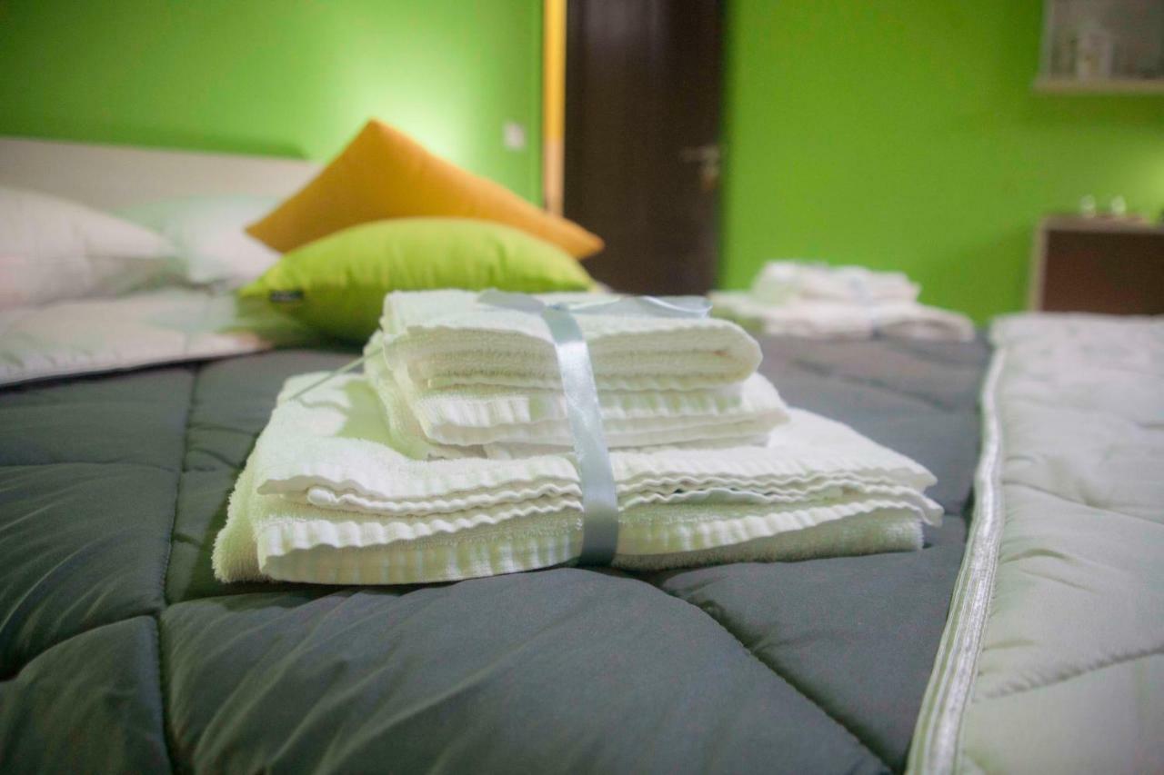 Bohème B&B al centro di Palerme Extérieur photo