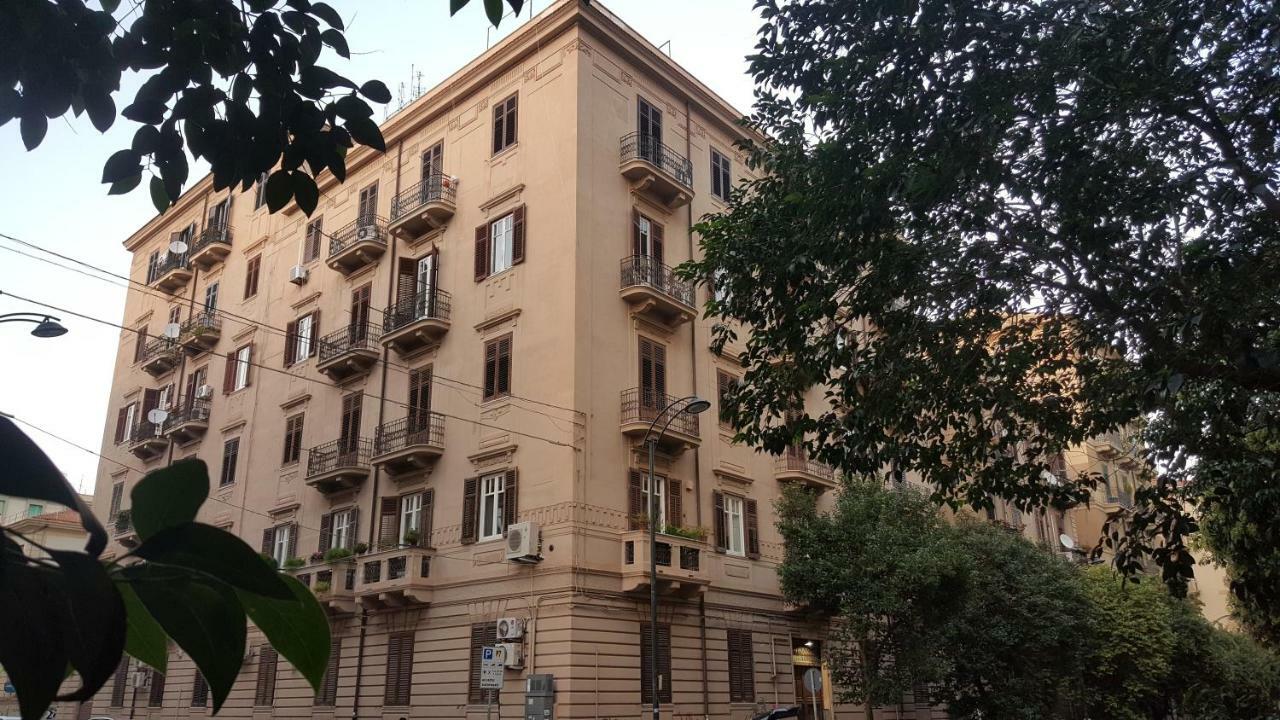 Bohème B&B al centro di Palerme Extérieur photo